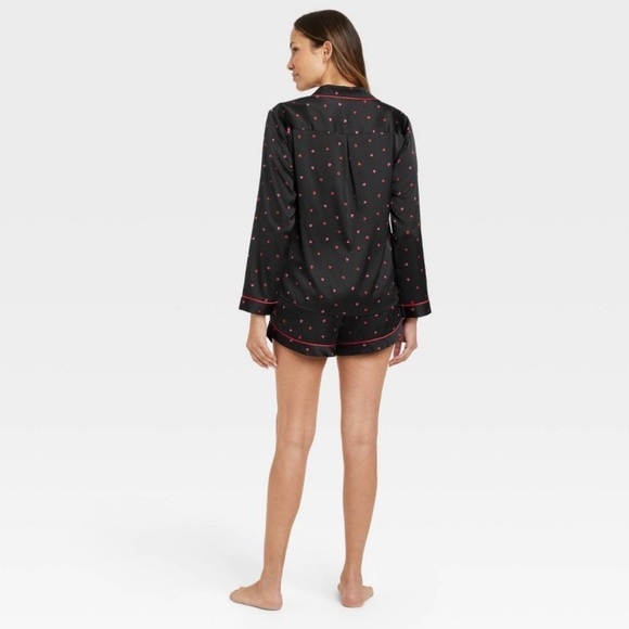 Satin pajama set black pink & red hearts long sleeve top with shorts XL NWT - Picture 3 of 5